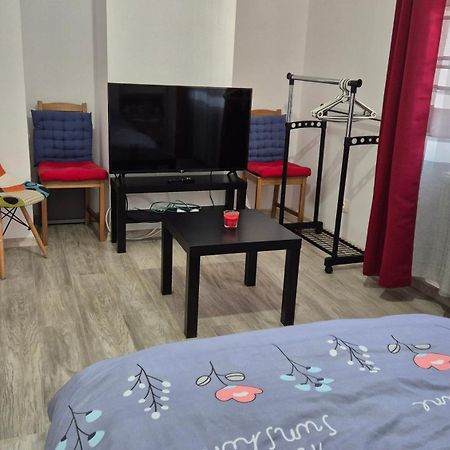 Littlebig Apartment Bucarest Esterno foto