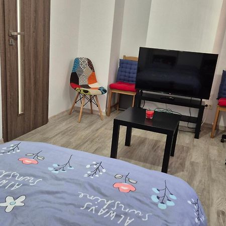 Littlebig Apartment Bucarest Esterno foto